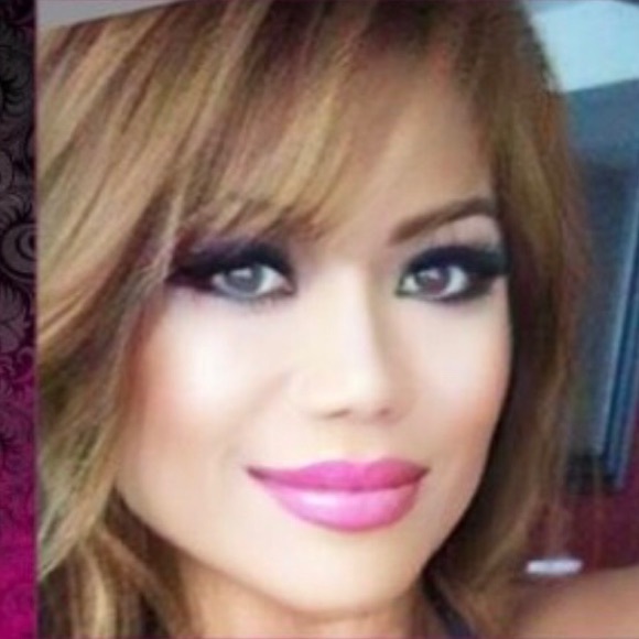 Meet your Posher, Michelle - Picture 2 of 2